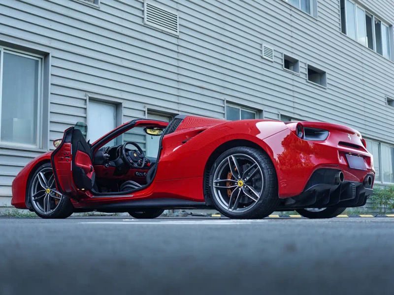 Ferrari 488