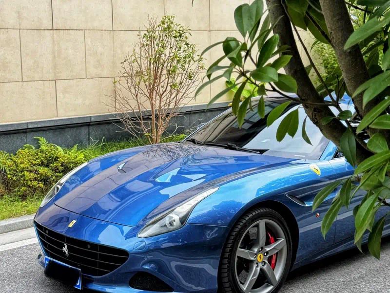 Ferrari California-t