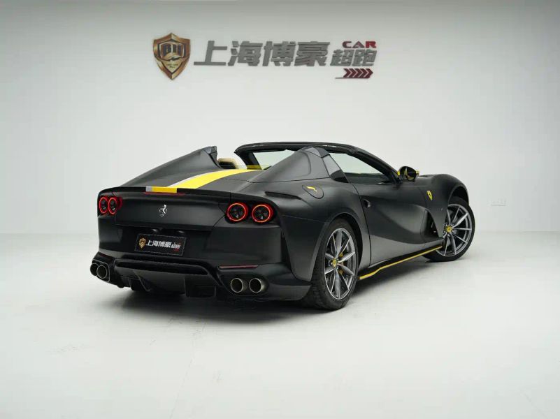 Ferrari Ferrari_812