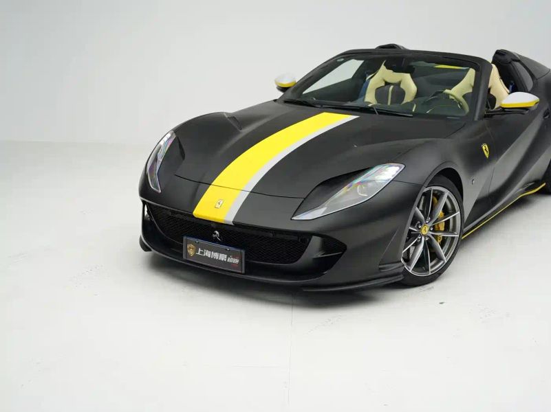 Ferrari Ferrari_812