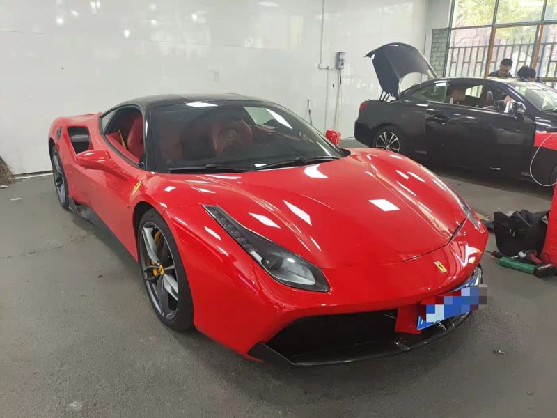 Ferrari 488