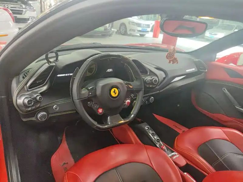 Ferrari 488