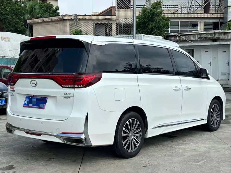 Chuanqi M8
