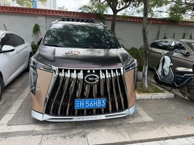 Chuanqi M8
