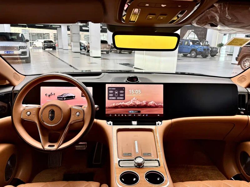 Zun_jie Suv