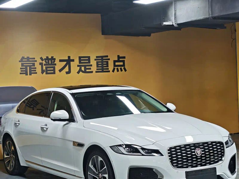 Jaguar xf