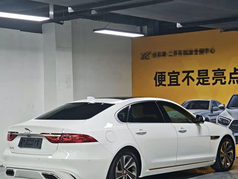Jaguar xf