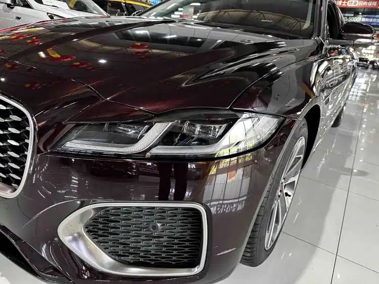 Jaguar xf