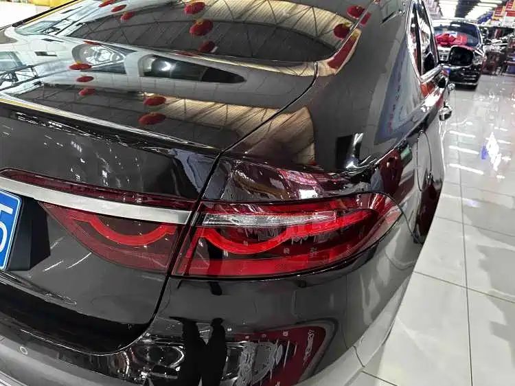 Jaguar xf