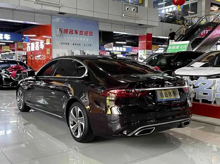 Jaguar xf