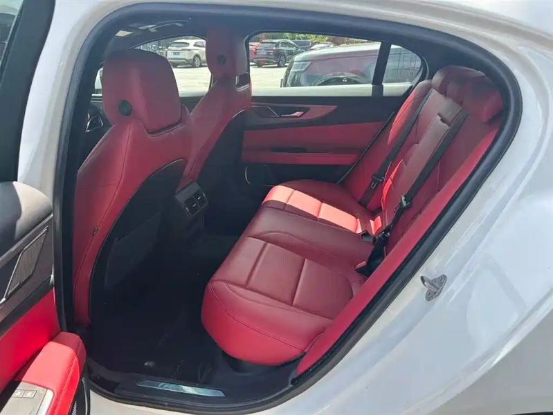 Jaguar Xel