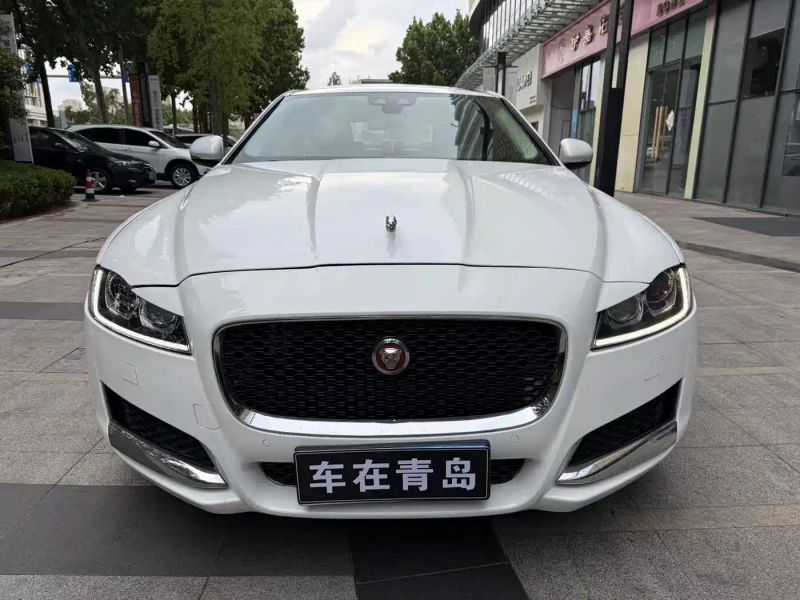 Jaguar xf