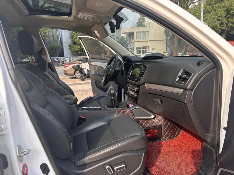 Geely X6