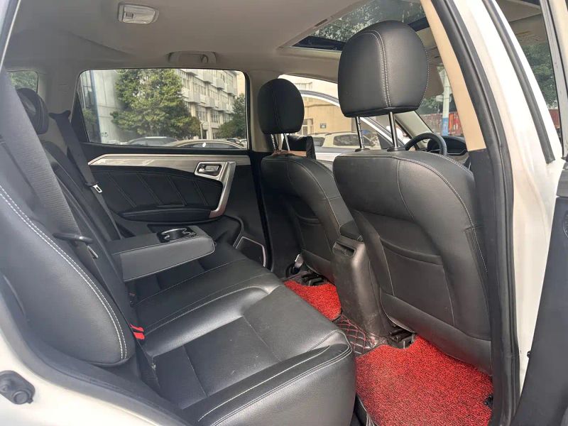 Geely X6