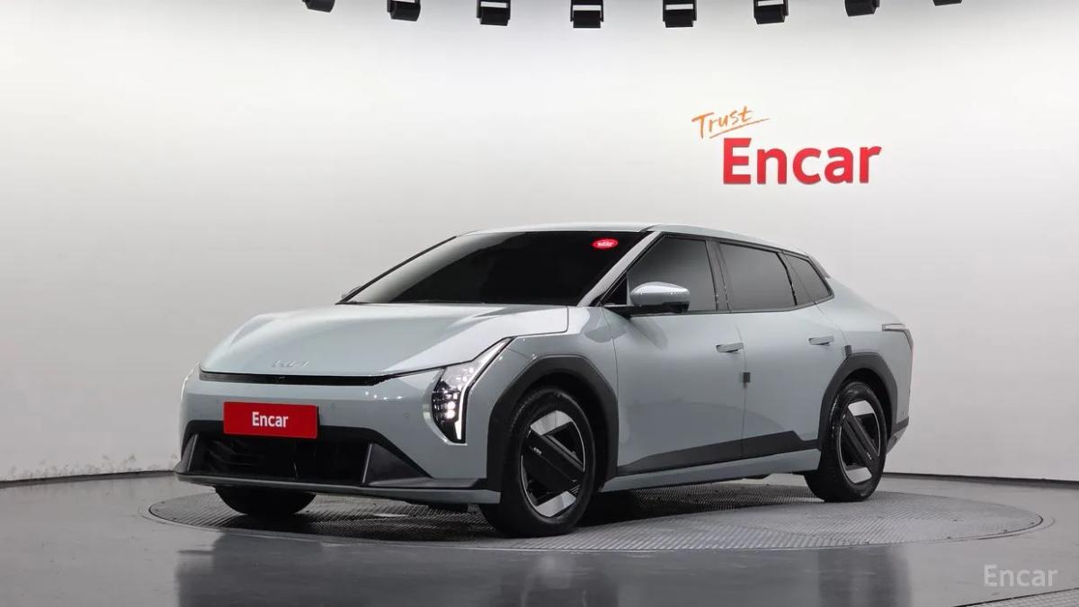 Kia EV4
