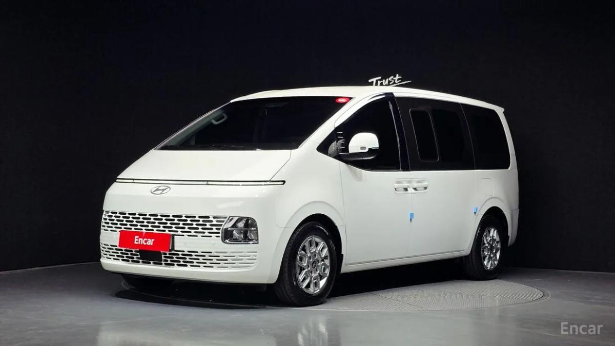 Hyundai Staria