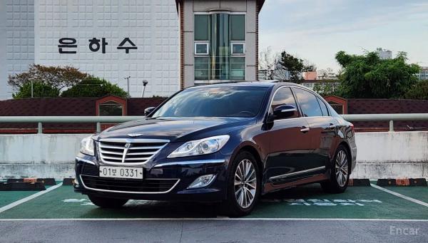 Hyundai Genesis