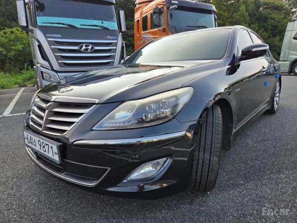 Hyundai Genesis