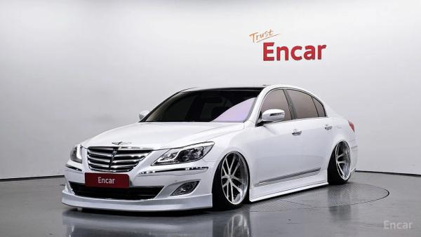 Hyundai Genesis